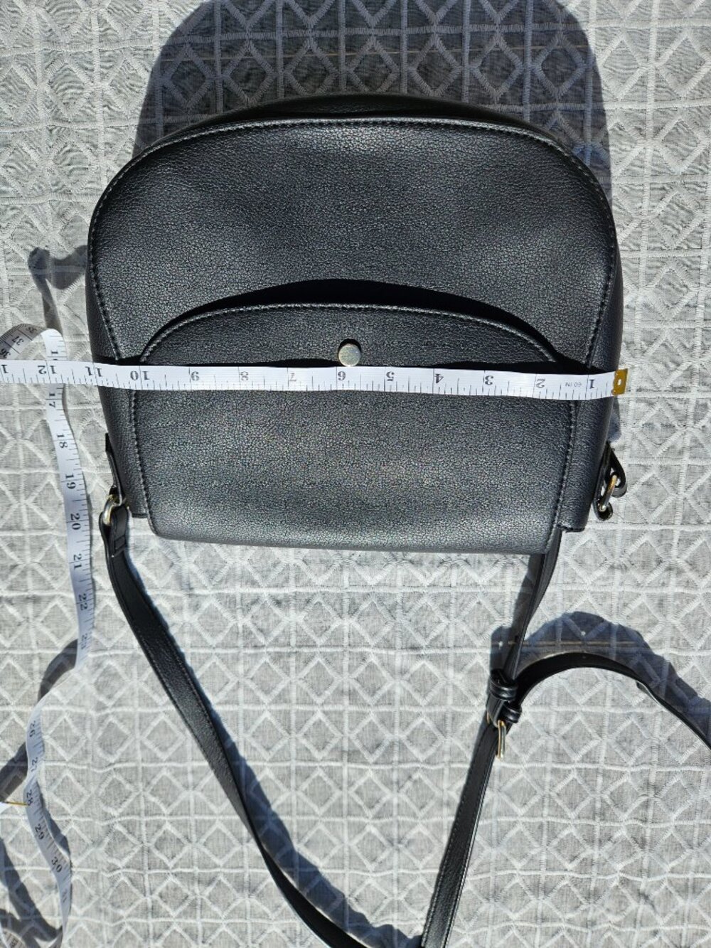 Old Navy Faux Leather Black Crossbody Bag - Picture 3 of 7